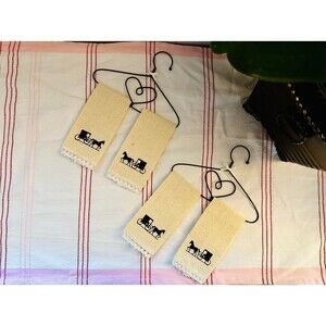 Silhouette Print Towels Set Wall Decor